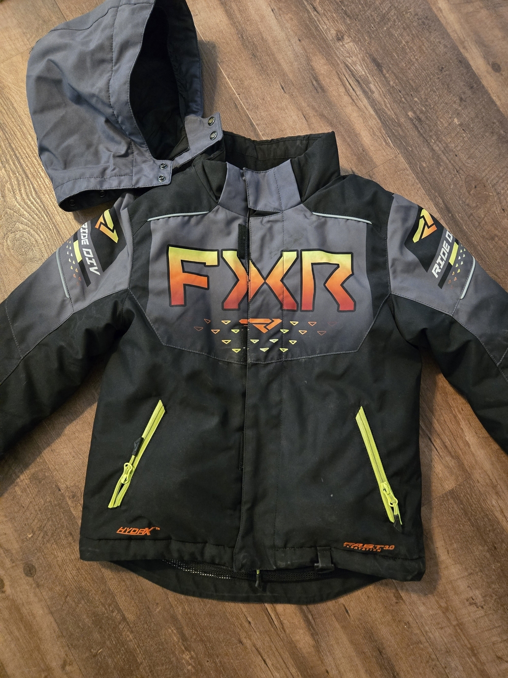 FXR Kids Black & Gray Insulated Size 8 (Fit up to a 10) Jacket with Neon Accents